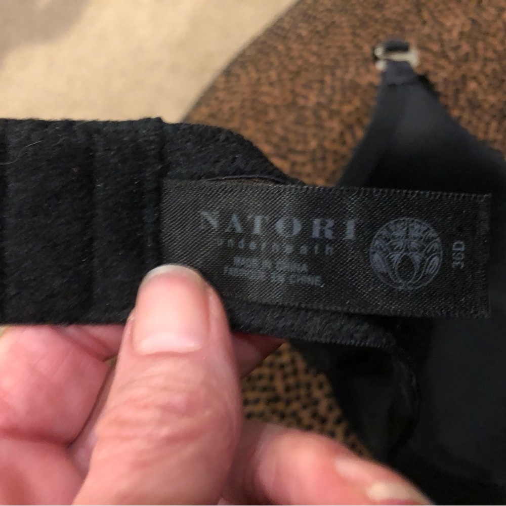 Beautiful black Natori convertable bra! - Picture 6 of 8